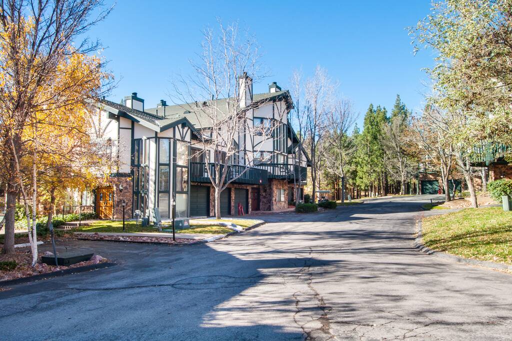 Beautiful estate feel