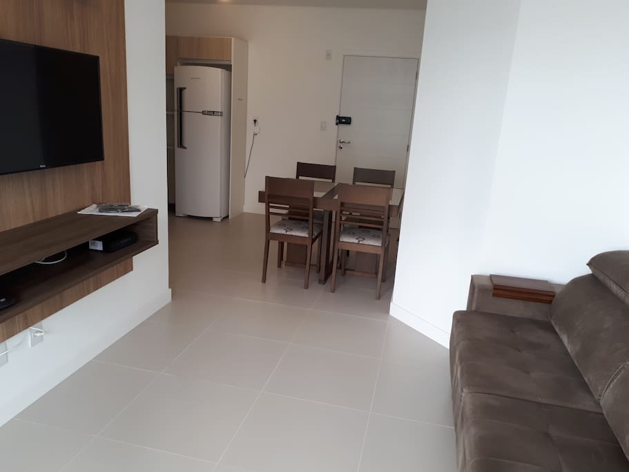 Vista da sala e ambientes integrados