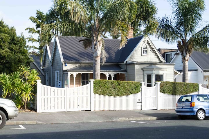 Fabulous Loft in Beautiful Villa