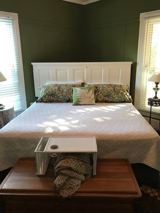 This room has a comfy king sized bed, lots of light and is adjacent to the 2nd floor porch.