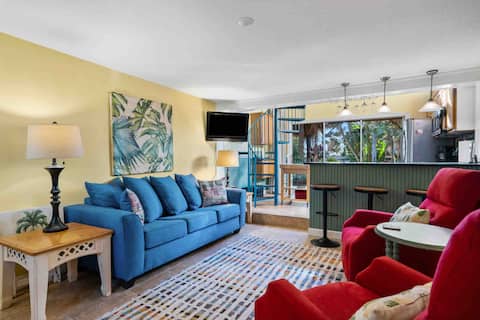 Popular Airbnb listing: Tiki Hut Cottage in Dunedin