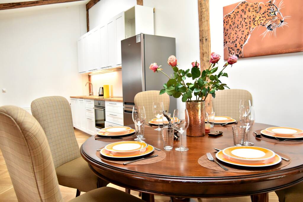 Full equipped open kitchen