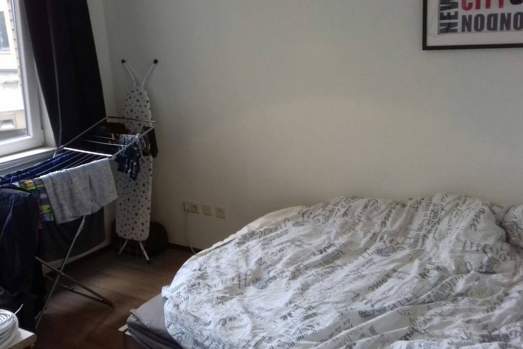 Slaapkamer met 2 persoonsbed