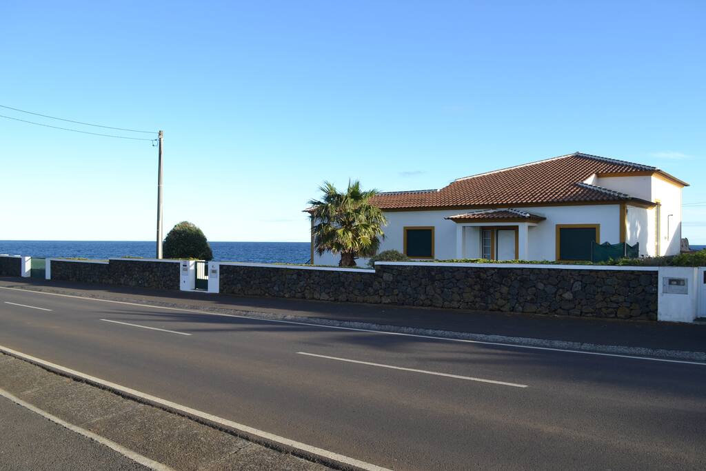 Fachada da Frente outro Ângulo