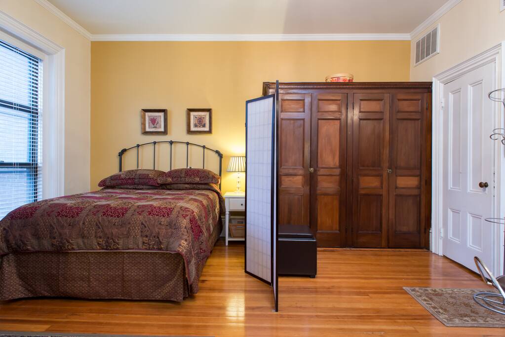 Spacious, separated sleeping area