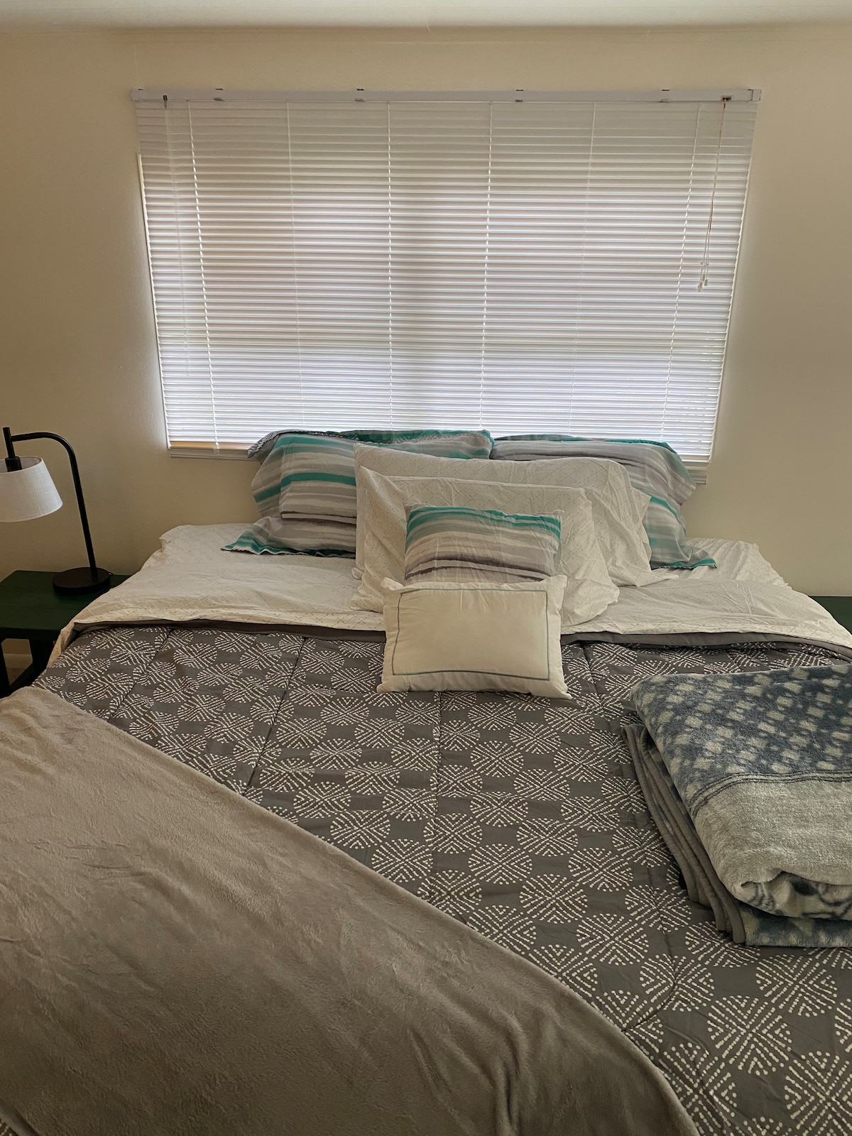 საძინებელი 2