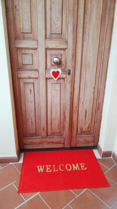 "Welcome" to Casa Torricella