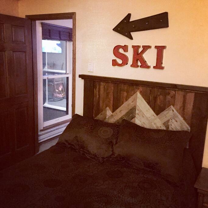 Guest room
