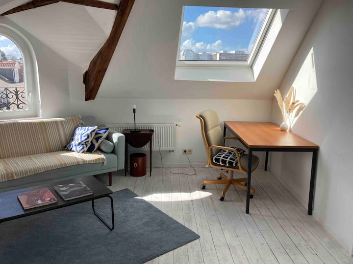 Bright Apartment Overlooking Eu Parliament - Woluwe-Saint-Lambert