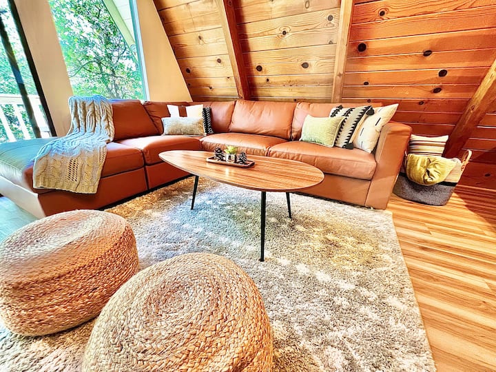 Creekside A-frame Retreat W/barrel Sauna - Running Springs, CA