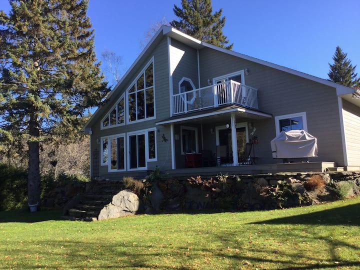 Clydesdale Lake Vacation Rentals & Homes North Kawartha, Canada Airbnb