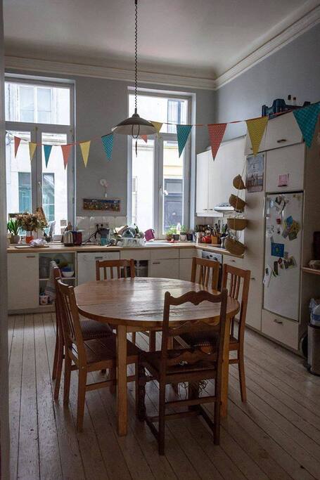 SHARED KITCHEN
