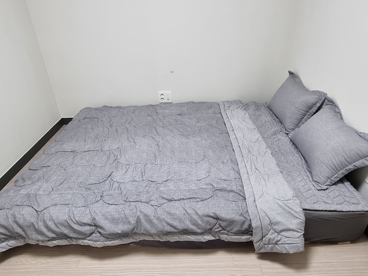 غرفة النوم 1