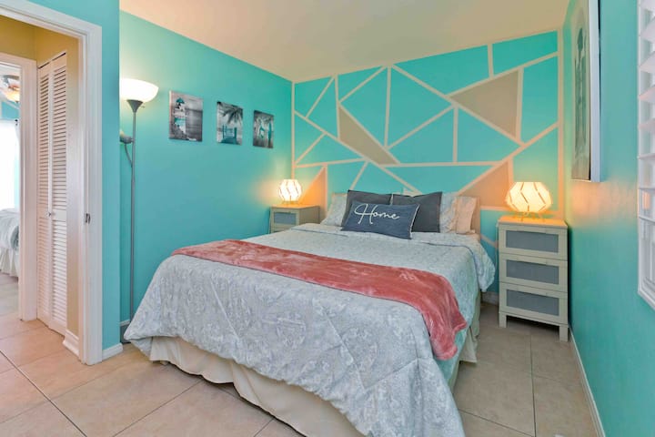 2e chambre avec lit Queen Size