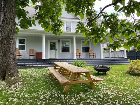 Farmhouse with Hot Tub near New Paltz and Kingston