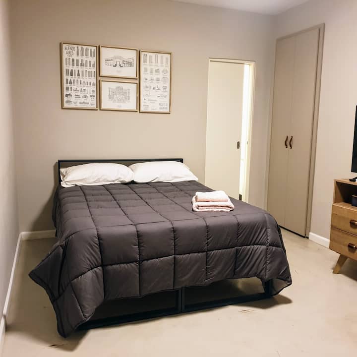 Ground-floor studio apartment in Agronomía