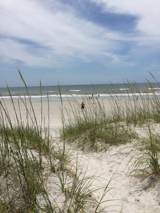Over the patio and thru the dune …