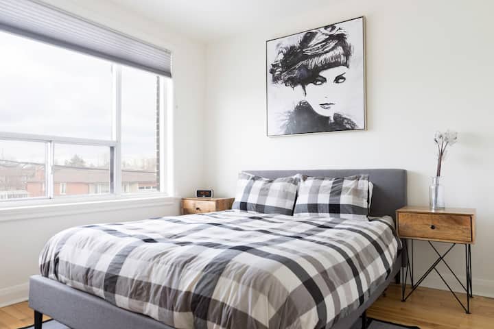 Beautiful Second Floor 1br Suite Yorkdale/parking - Toronto
