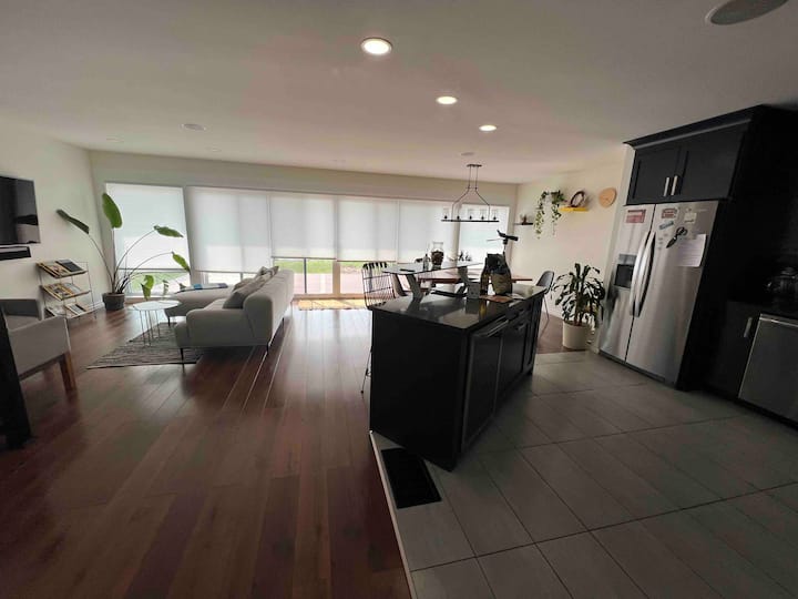 Waterfront Privacy, Cozy On The Bay - Brighton