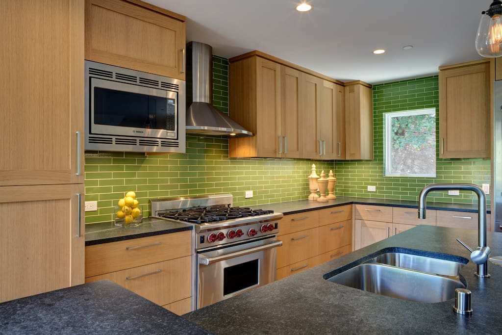 Kitchen - 'staged'