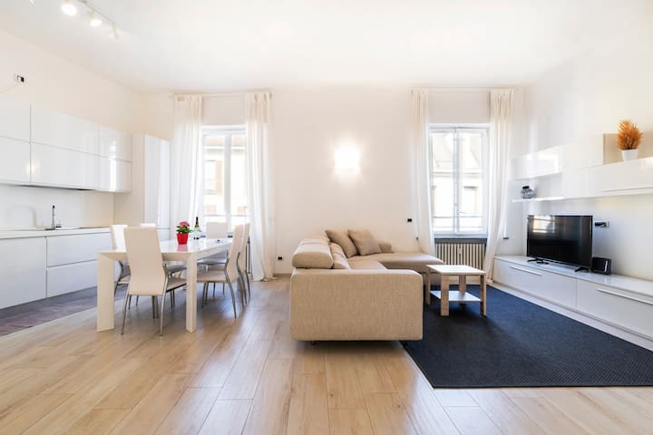 White Jewel, 2 mins walk from Duomo – all NEW