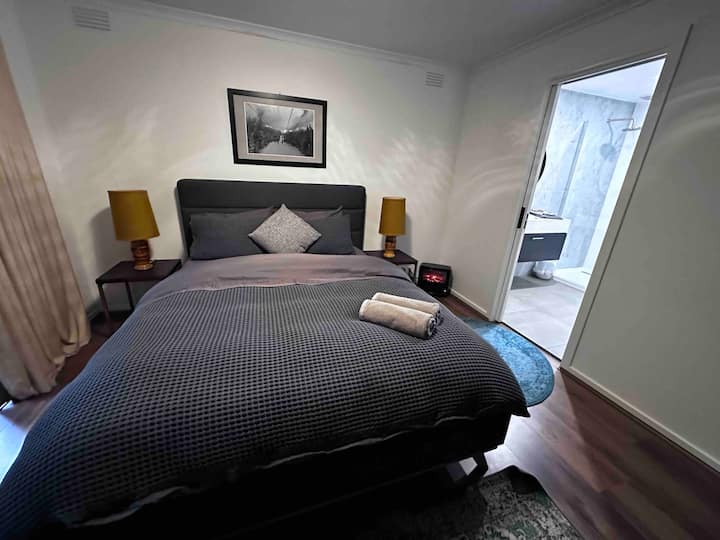 ห้องนอนใหญ่