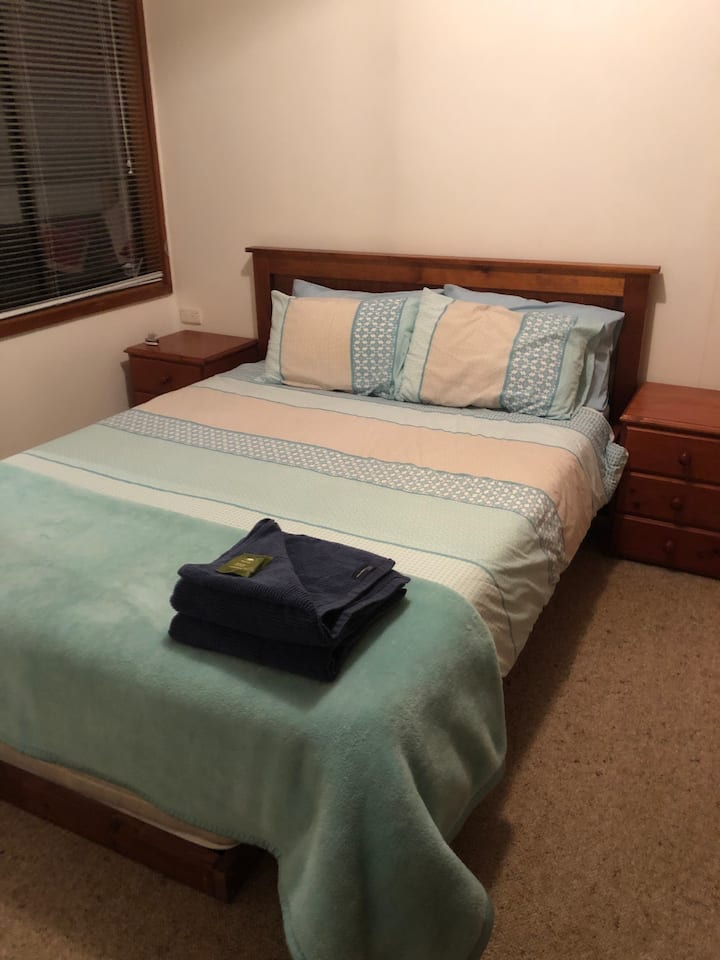 2nd bedroom - queen bed and inbuilt single wardrobe.

We also have our locked cleaners cupboard in this room, but all your essentials are available in the main and this wardrobe.