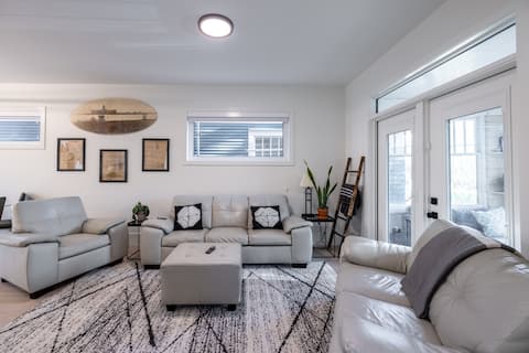 Vintage 3-Bedroom Catherdral House