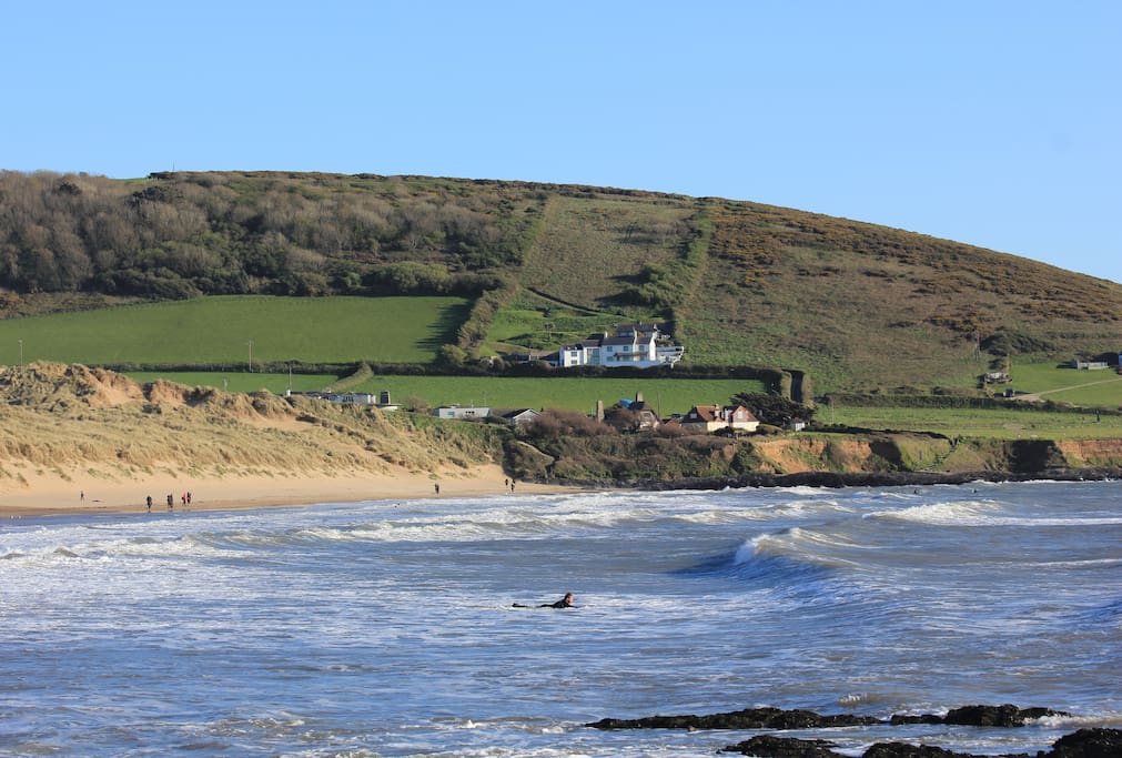 Heatherdown House, high tide Croyde