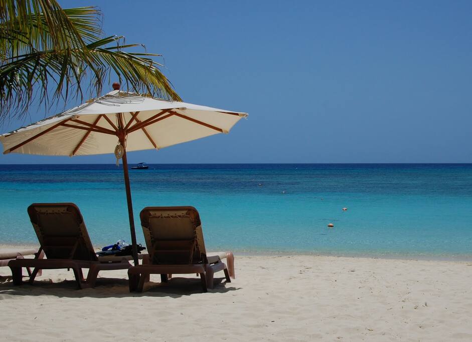 West Bay Beach. The sea is perfect for all activities.