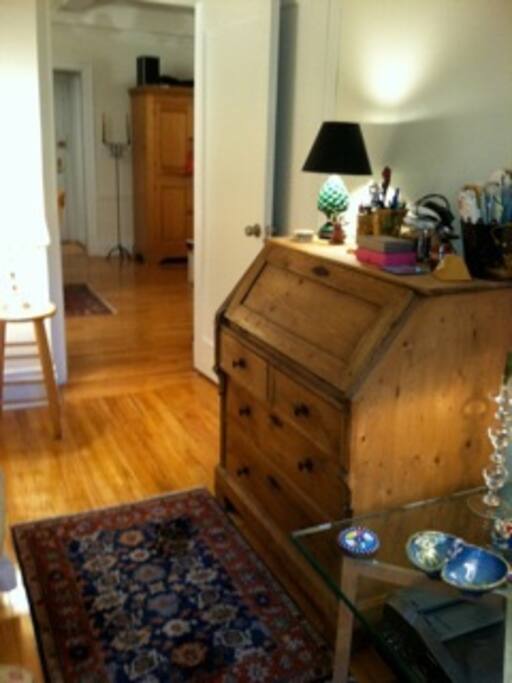 Guest bedroom