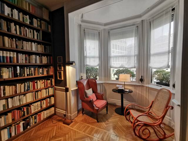 Luxury Apartment in the Heart Milano/10 min Duomo gallery image 2