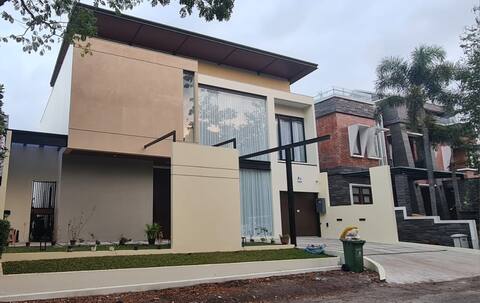 Villa DagoResor Ensuite 7BR 30peo LongPool Jacuzzi