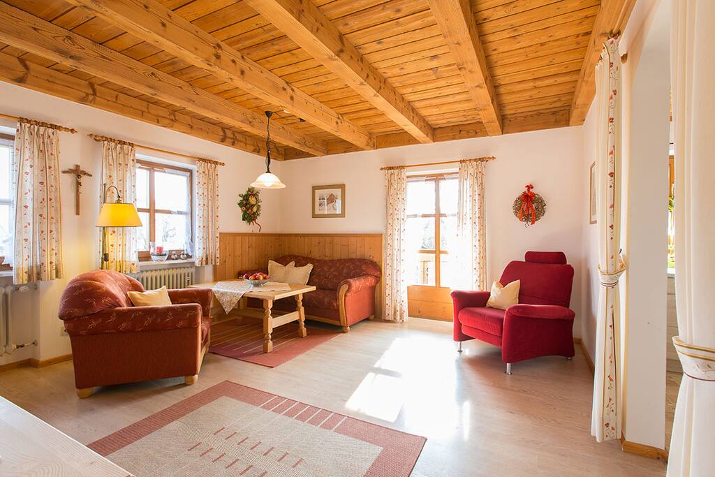 Wohnraum Ferienwohnung Geierstein