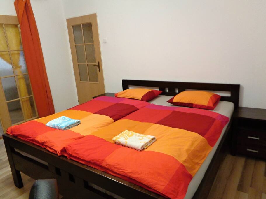 king-sized bed with comfortable mattress
