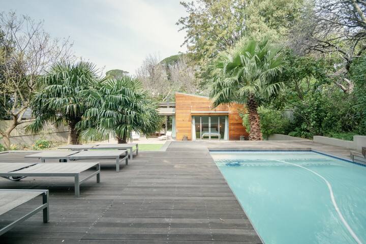 Modern Contemporary Zen Tree Sparkling Pool gallery image 2