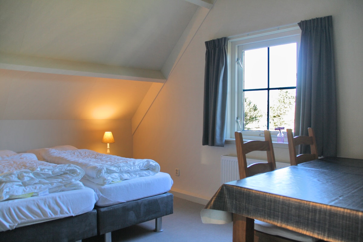 Spálňa 3 na prvom poschodí