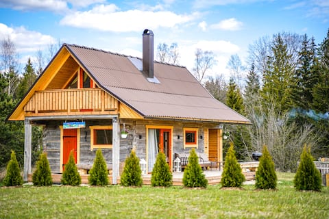 Privat sauna house near Kakerdaja bog with HS WIFI