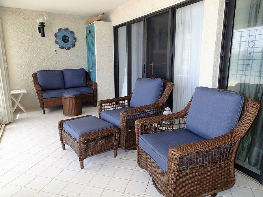 Relax with comfort on gallery