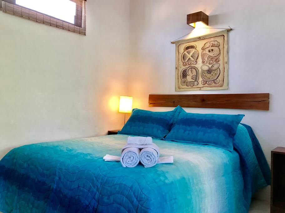 Room 1, Queen Size bed