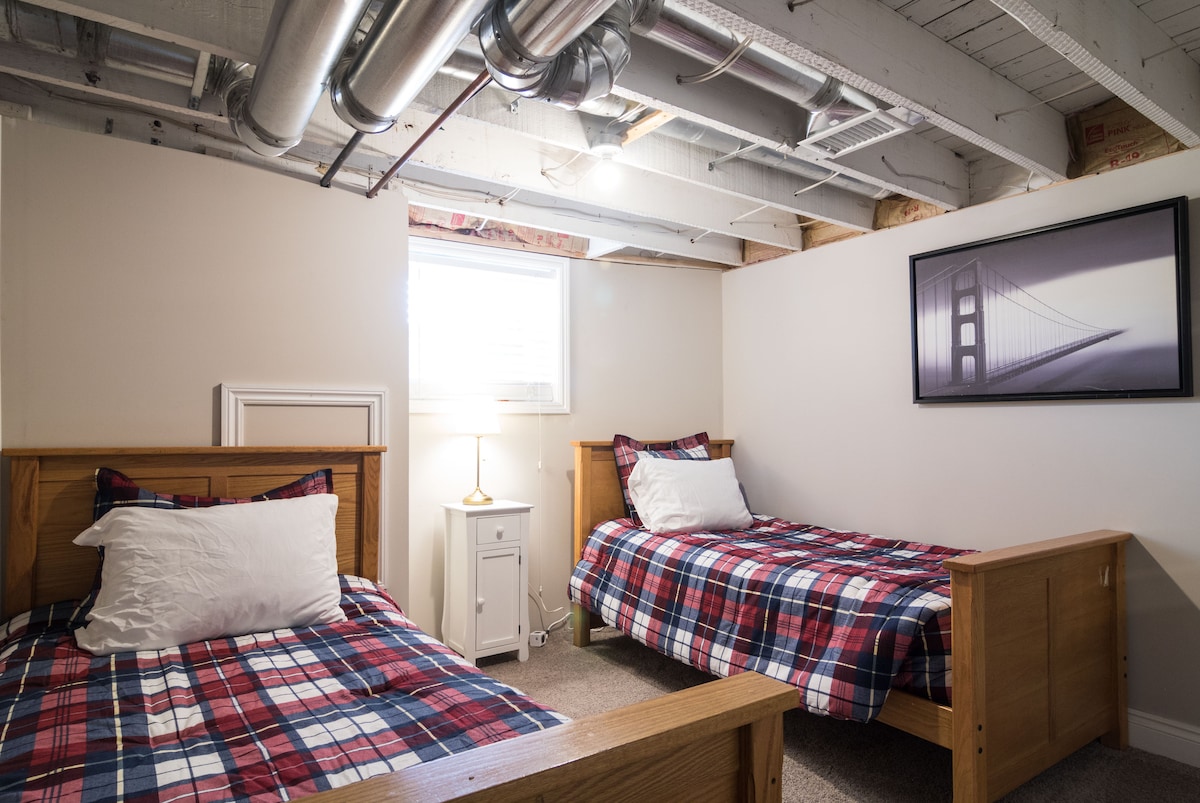 חדר שינה מס '2 כולל 2 מיטות יחיד