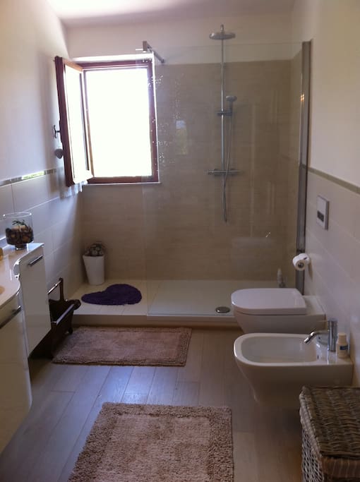 Bagno spazioso