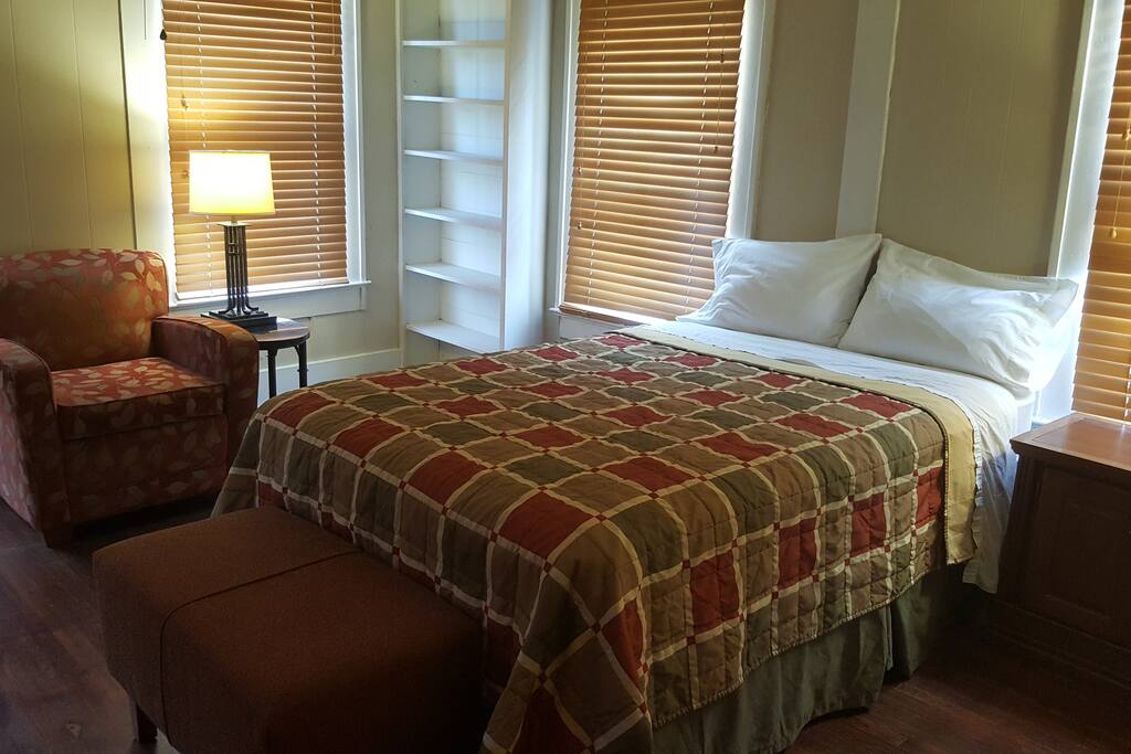 Enjoy a double size room with two comfortable pillow top queen beds