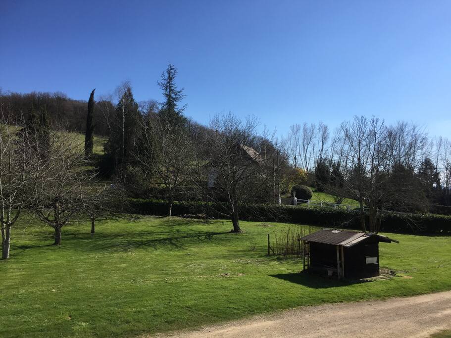 Grand jardin au calme