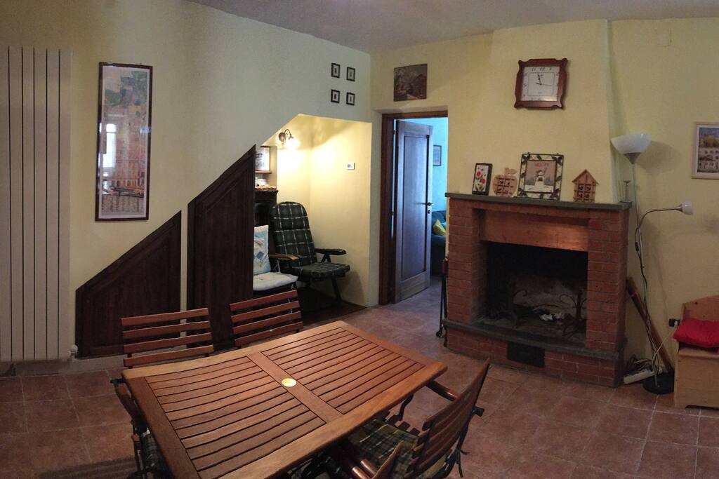 Cucina con camino