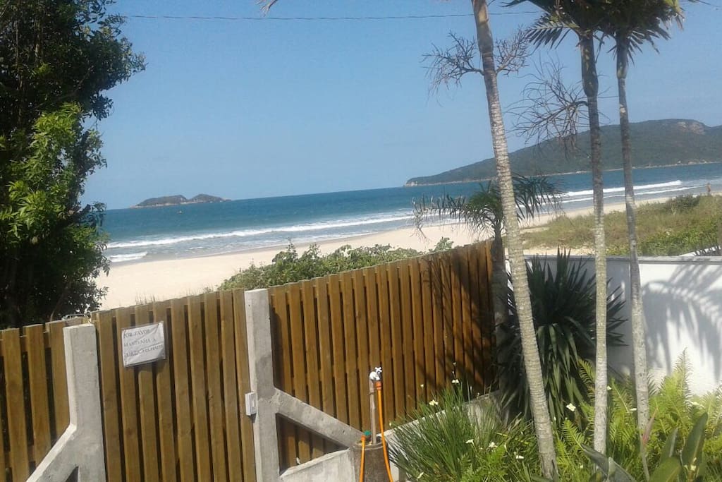 Acesso à praia.