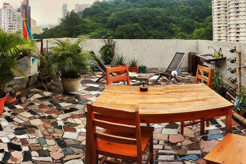 Private rooftop