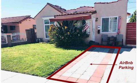 Cozy/Spacious, free parking, near it all