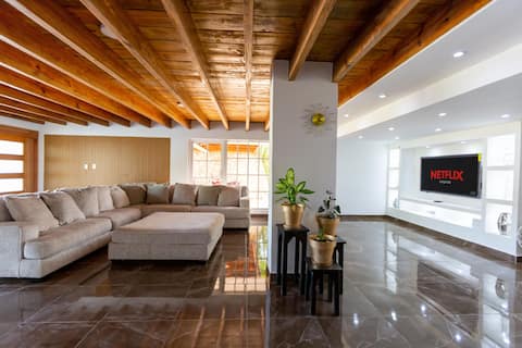 Sunflower Villa+6br+private pool+hot jacuzzi+wifi