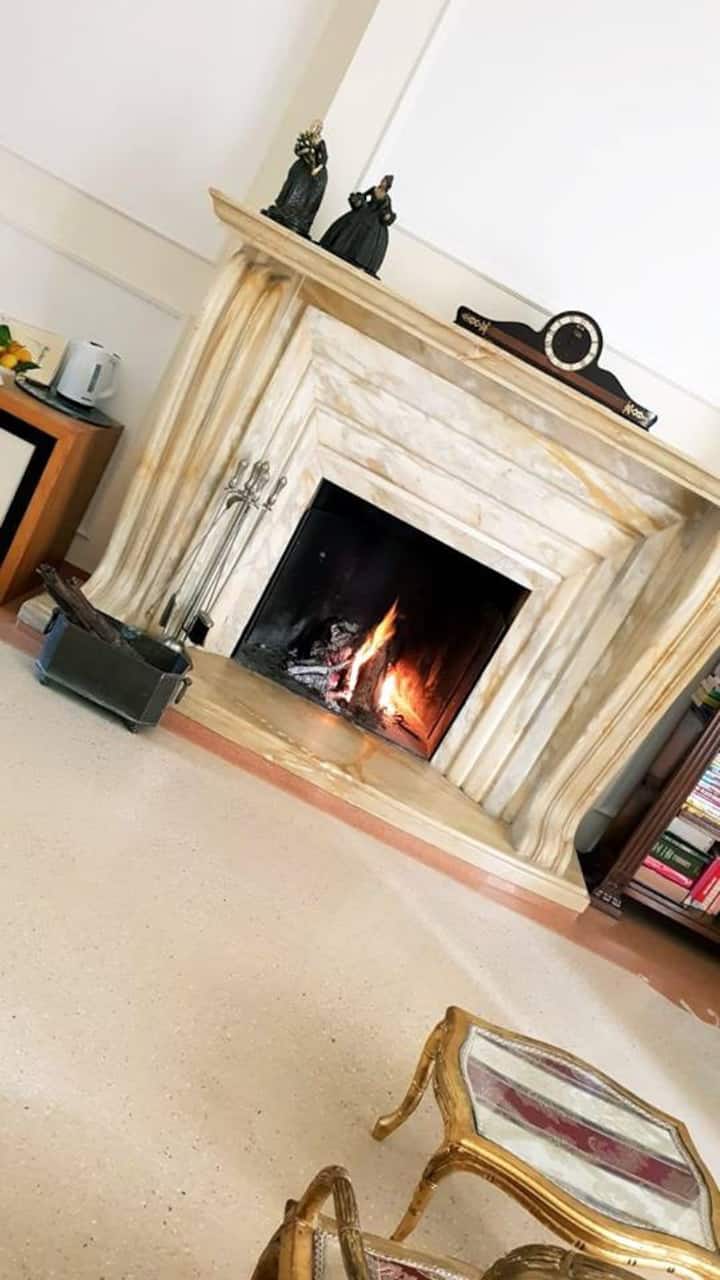 Пожар во собата